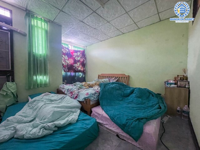 *****ทาวน์เฮ้าส์มือสองกรุงเทพมหานคร ม.อยู่เจริญ วิภาวดี เนื้อที่ 17.5 ตร.ว. ฟังก์ชัน 2 ห้องนอน 2 ห้องน้ำ 1 ที่จอดรถ ทาวน์เฮ้าส์ทำเลดี เข้าเมืองง่าย ติดถนนวิภาวิดีรังสิต เชื่อมต่อหลายเส้นทาง ใกล้ทางด่วน "อุตราภิมุข" จองด่วน!